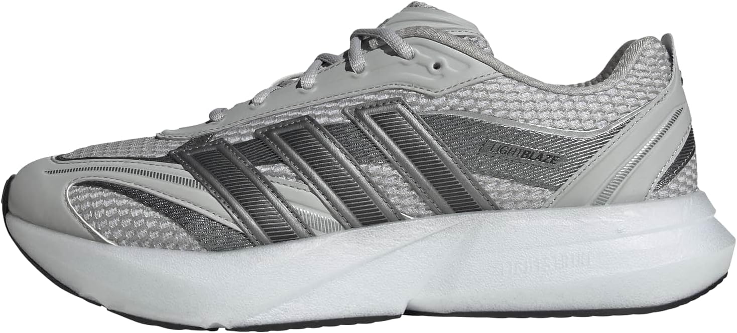 Мужские кроссовки Adidas Lightblaze Glow, черный/серый
Мужские кроссовки Adidas Lightblaze Glow, черный/серый