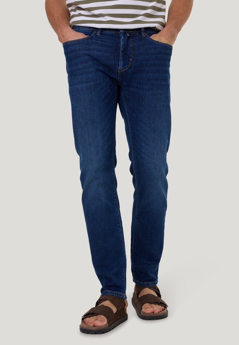 Джинсы облегающего кроя Pierre Cardin, цвет Ocean Blue Fashion
Джинсы облегающего кроя Pierre Cardin, цвет Ocean Blue Fashion