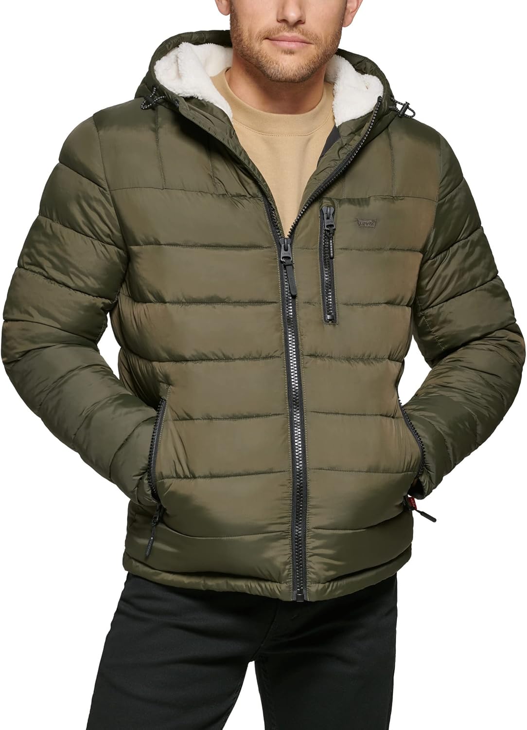 Мужская стеганая куртка Levi's с капюшоном на подкладке из шерпы, Olive
Мужская стеганая куртка Levi's с капюшоном на подкладке из шерпы, Olive
