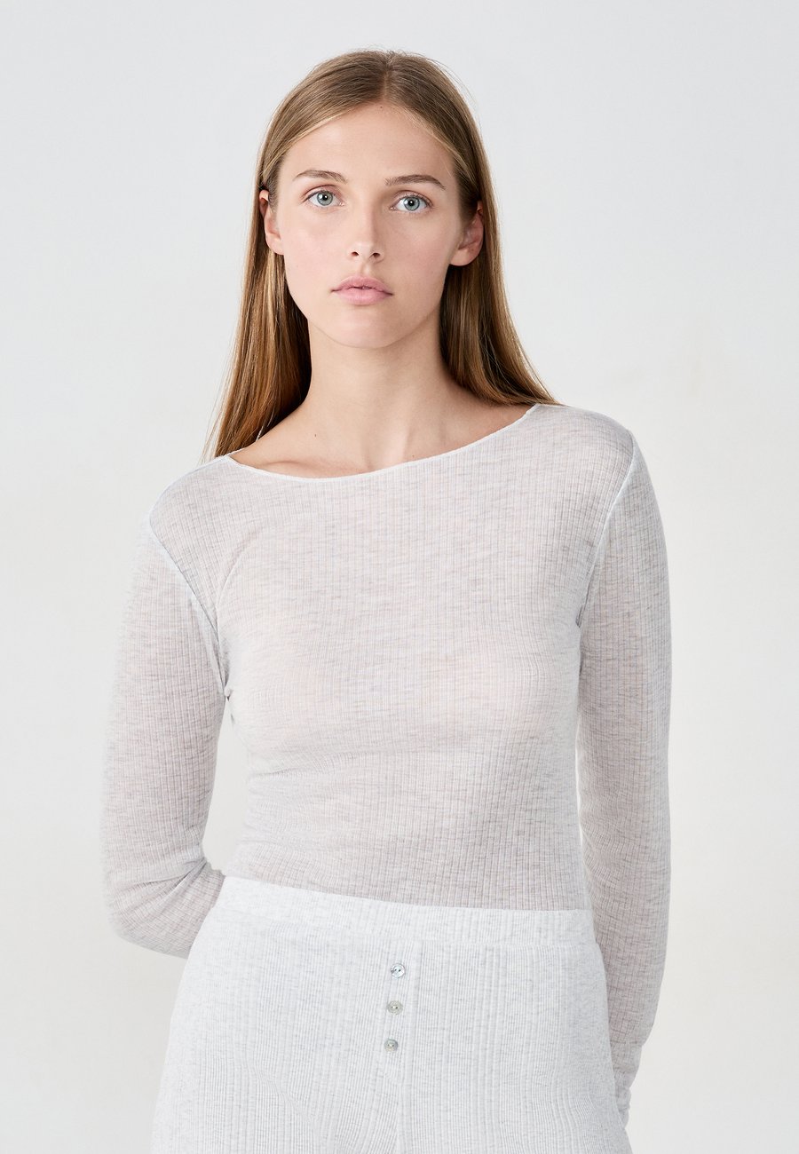 Пижамный топ Etam GALIAH, Light Grey
Пижамный топ Etam GALIAH, Light Grey