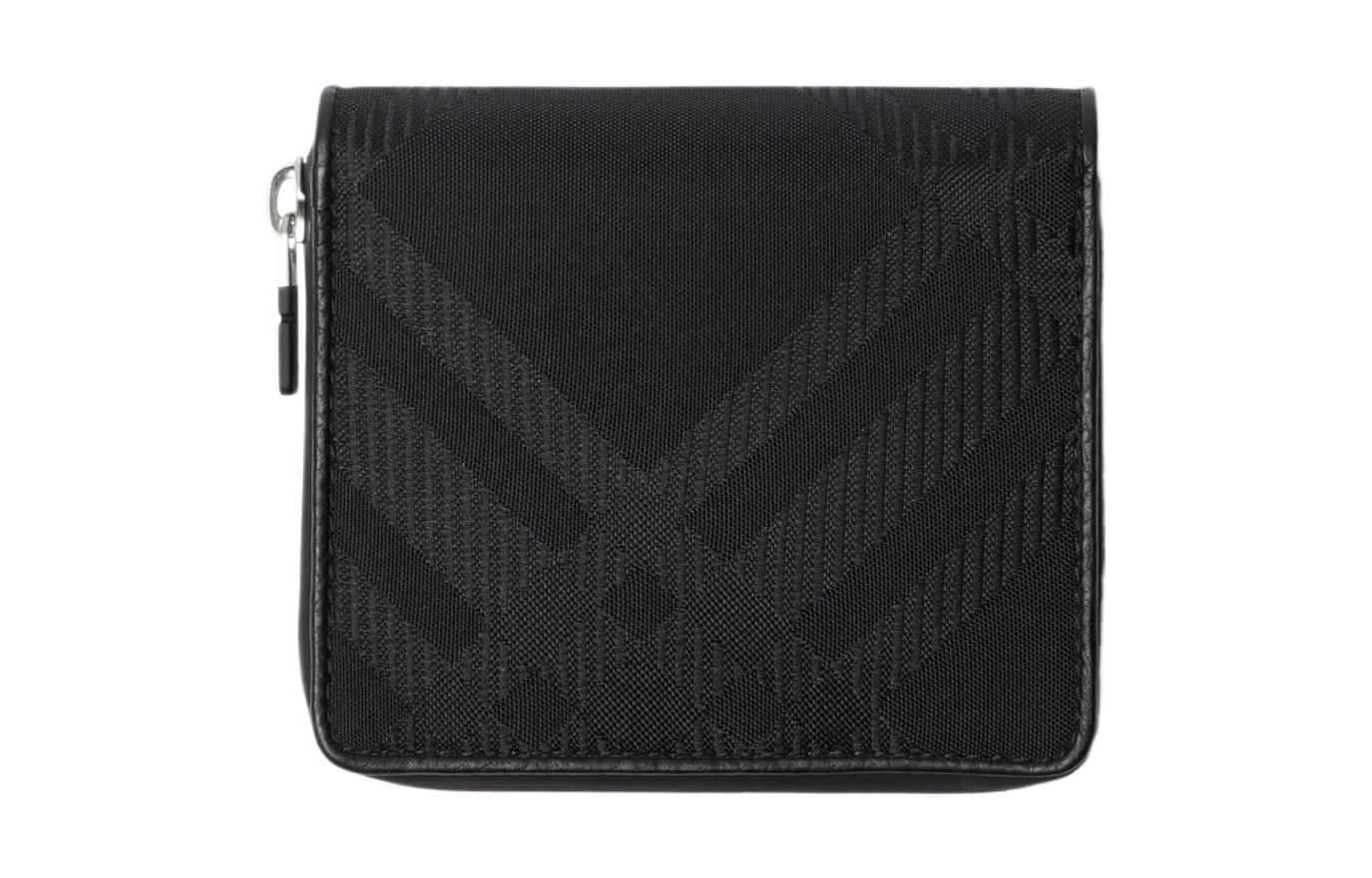 Burberry Полиамидовый кошелек Medium мужской черный
Burberry Полиамидовый кошелек Medium мужской черный