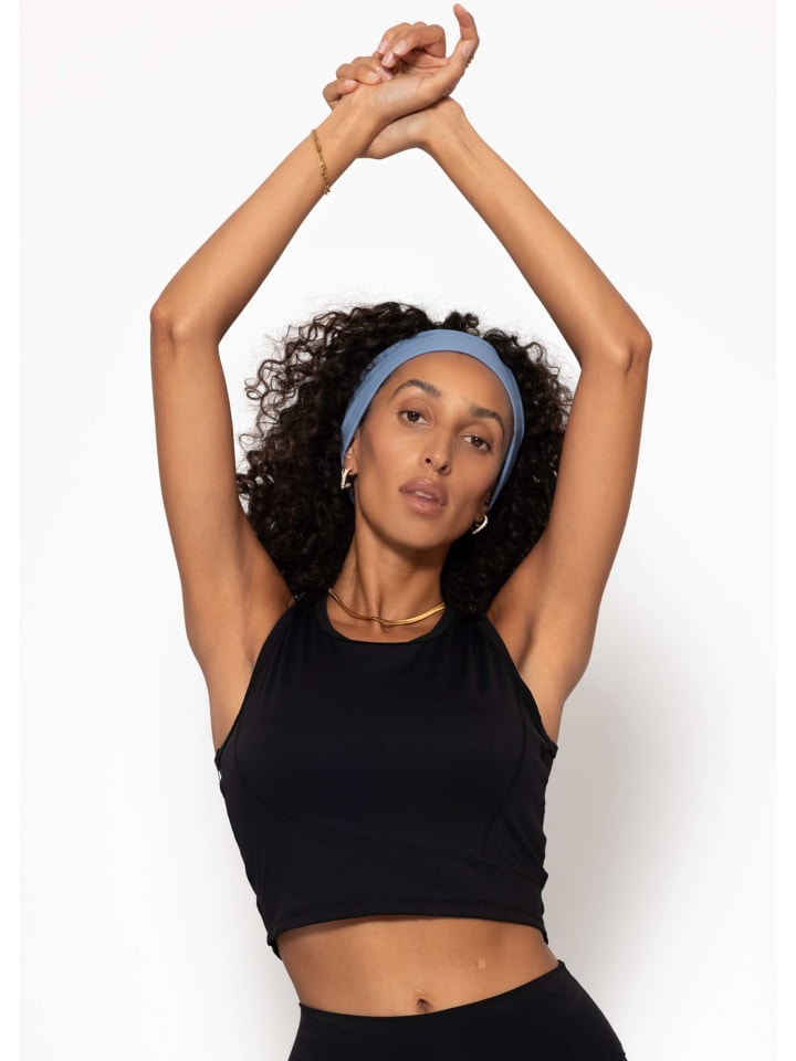 Топ SASSYCLASSY, черный
Топ SASSYCLASSY, черный