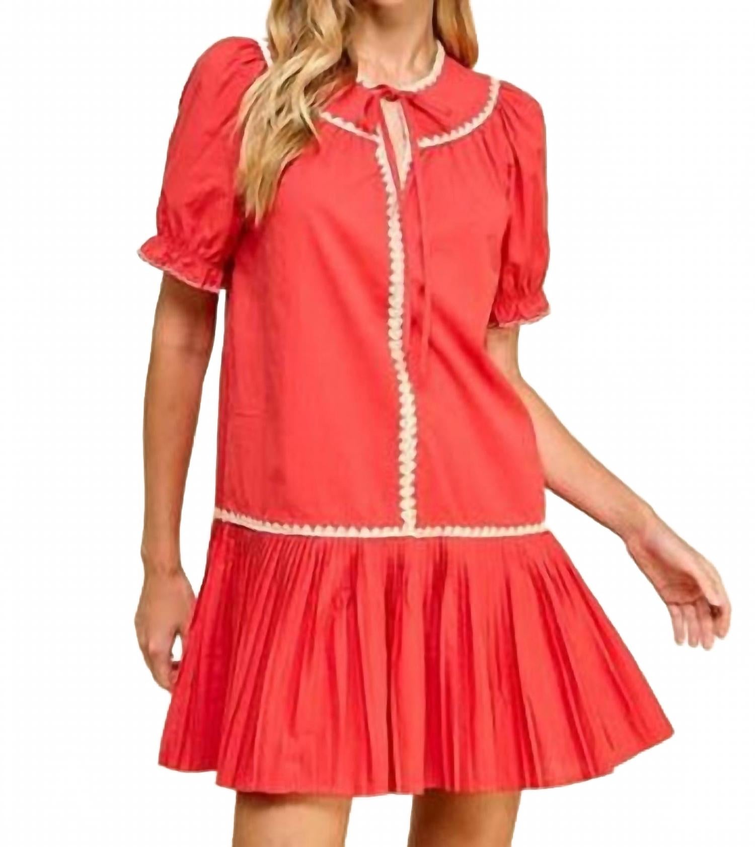 Мини-платье Calista красного цвета Tcec, красный
Мини-платье Calista красного цвета Tcec, красный