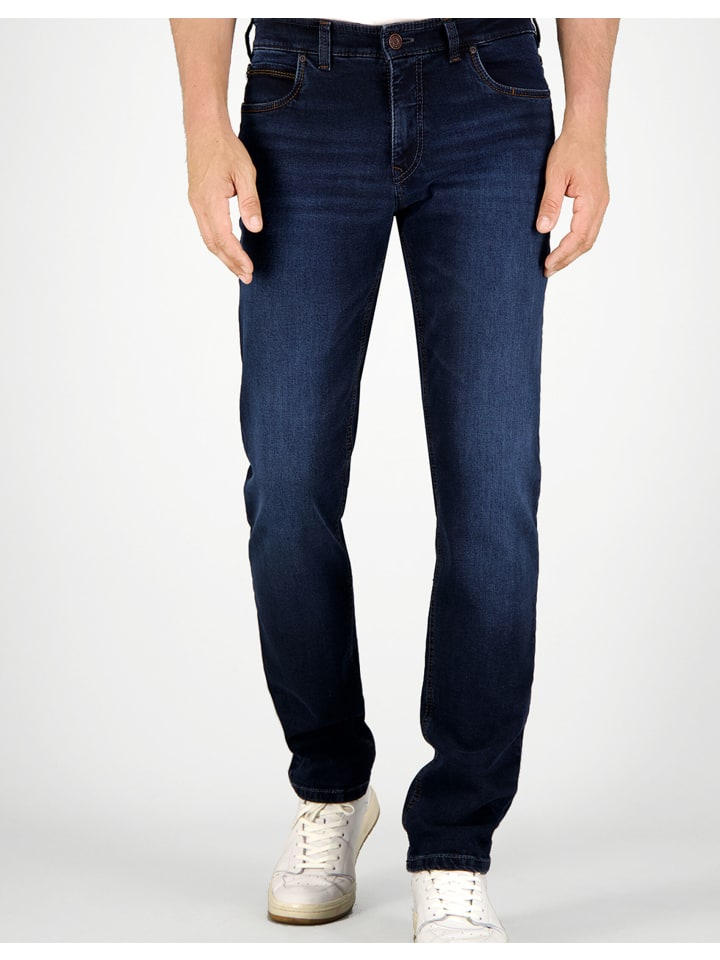 Джинсы Бату в полоскании Gardeur
Джинсы Бату в полоскании Gardeur