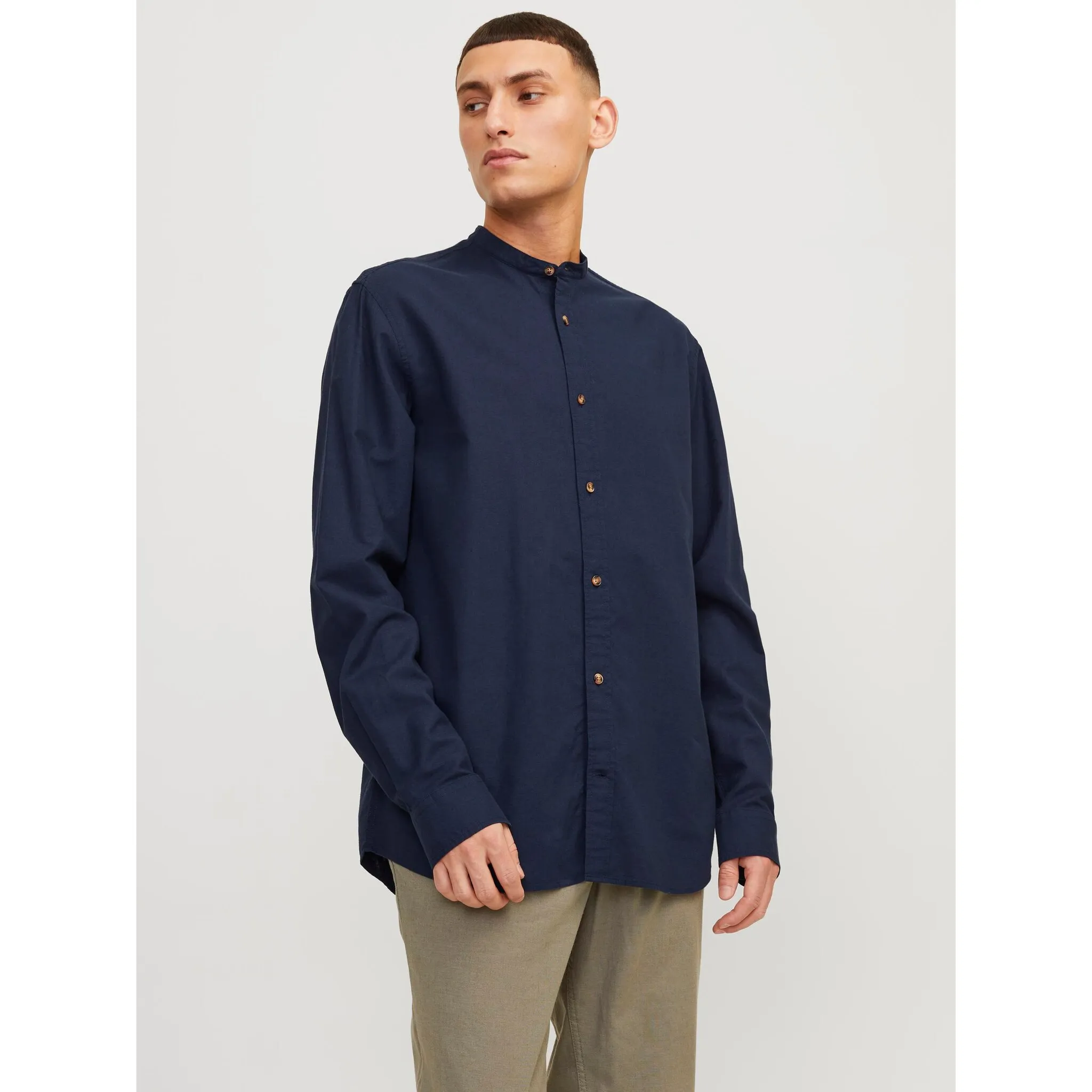 Рубашка с длинными рукавами Jack & Jones "JJESUMMER BAND LINEN BLEND SHIRT LS SN", синий
Рубашка с длинными рукавами Jack & Jones "JJESUMMER BAND LINEN BLEND SHIRT LS SN", синий