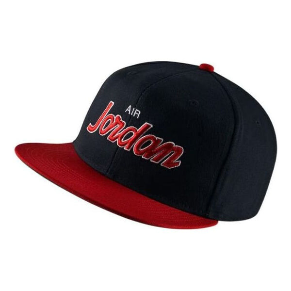 Кепка Air Jordan Pro Script Cap 'Black Red', черный 
Кепка Air Jordan Pro Script Cap 'Black Red', черный