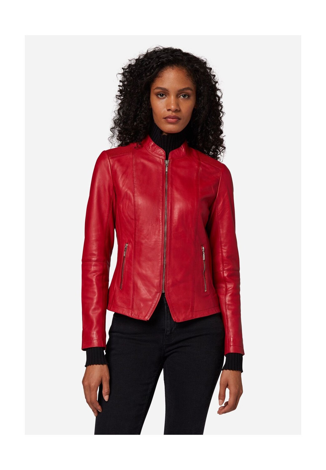 Женская кожаная куртка Abigale классического фасона из маслянисто-мягкой кожи ягненка RICANO, красный
Женская кожаная куртка Abigale классического фасона из маслянисто-мягкой кожи ягненка RICANO, красный