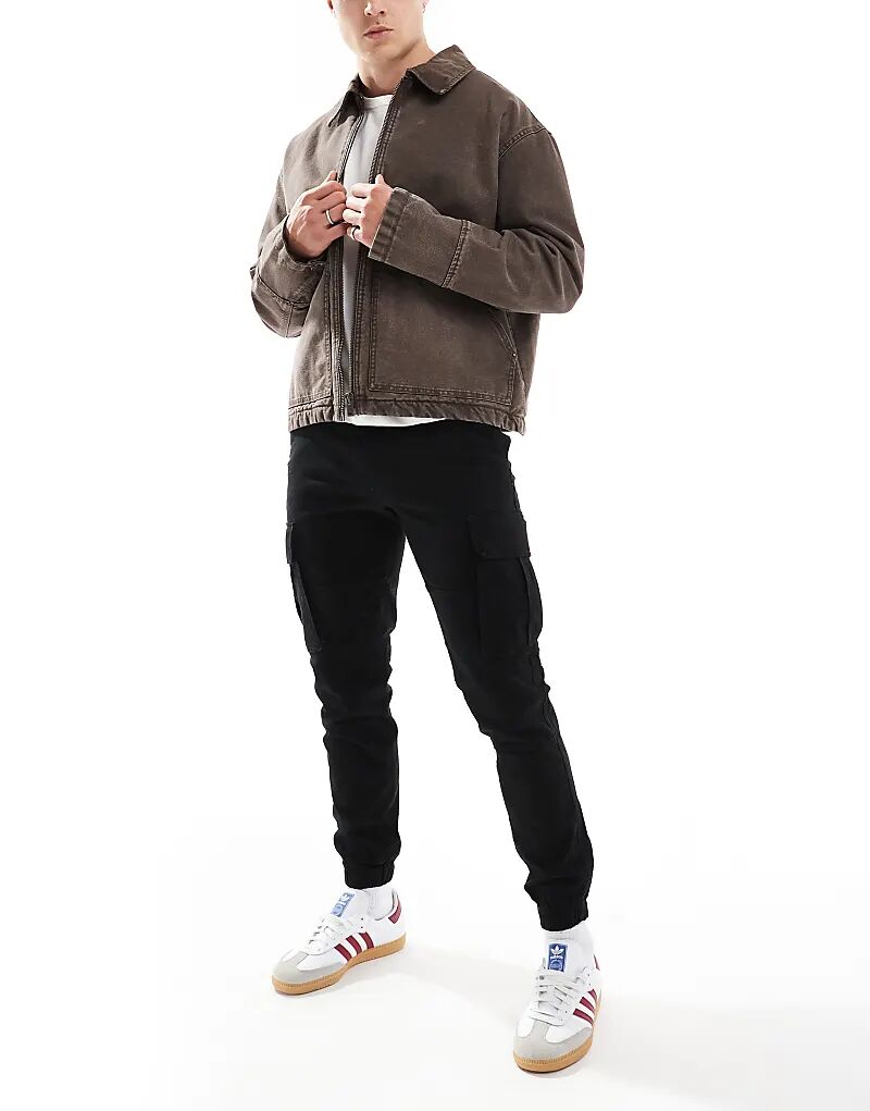 Брюки карго с манжетами черного цвета JJ Rebel
Брюки карго с манжетами черного цвета JJ Rebel