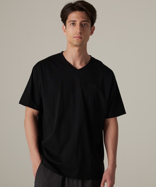 Футболка хлопковая с V-образным вырезом и короткими рукавами Eddie Bauer, черный
Футболка хлопковая с V-образным вырезом и короткими рукавами Eddie Bauer, черный