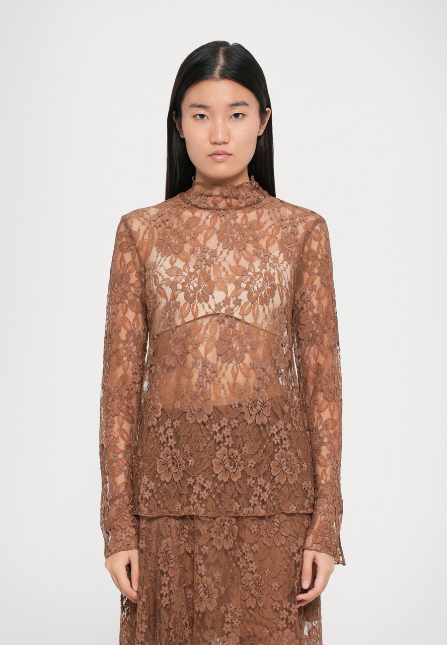 Блуза Baum und Pferdgarten MEENA, Cognac
Блуза Baum und Pferdgarten MEENA, Cognac