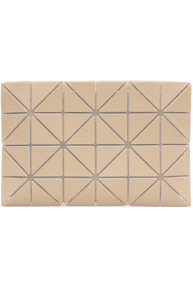 Bao Bao Issey Miyake Бежевый прозрачный чехол
Bao Bao Issey Miyake Бежевый прозрачный чехол