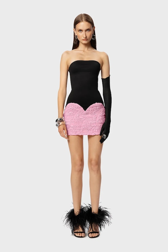 Платье Алая God Save Queens, черный
Платье Алая God Save Queens, черный