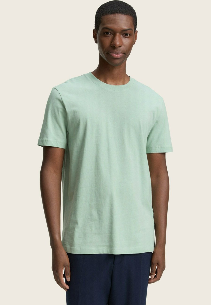 Футболка TOM TAILOR DENIM Basic T-shirt, Fresh Mint Green/Turquoise, Зеленый, Футболка TOM TAILOR DENIM Basic T-shirt, Fresh Mint Green/Turquoise
Футболка TOM TAILOR DENIM Basic T-shirt, Fresh Mint Green/Turquoise, Зеленый, Футболка TOM TAILOR DENIM Basic T-shirt, Fresh Mint Green/Turquoise