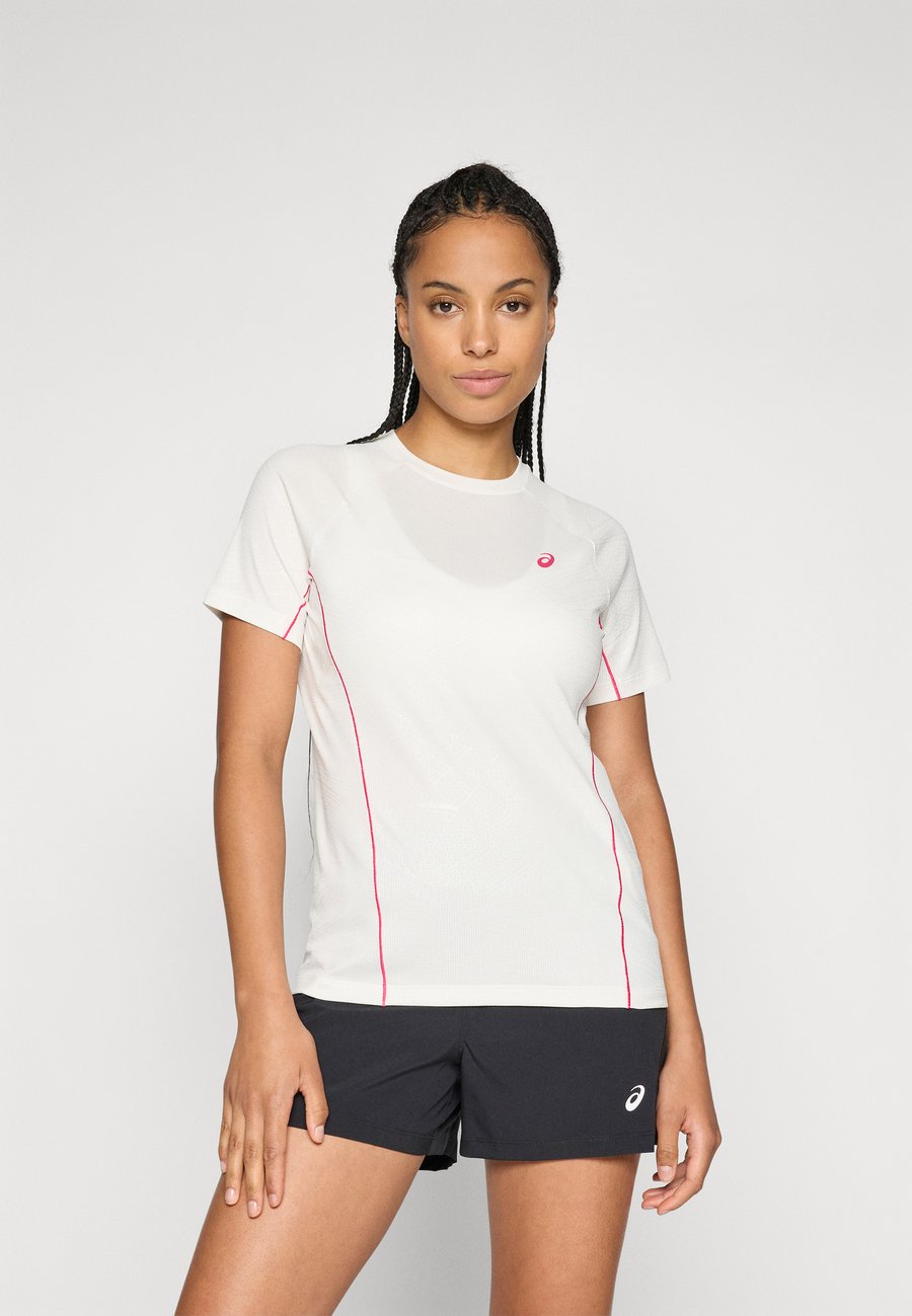 Футболка ASICS GAME ALL OVER PRINT TOP, Cream/Off-White
Футболка ASICS GAME ALL OVER PRINT TOP, Cream/Off-White