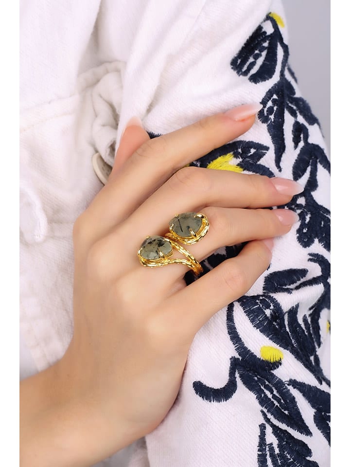 Позолоченное кольцо с драгоценными камнями Pierres delicates
Позолоченное кольцо с драгоценными камнями Pierres delicates