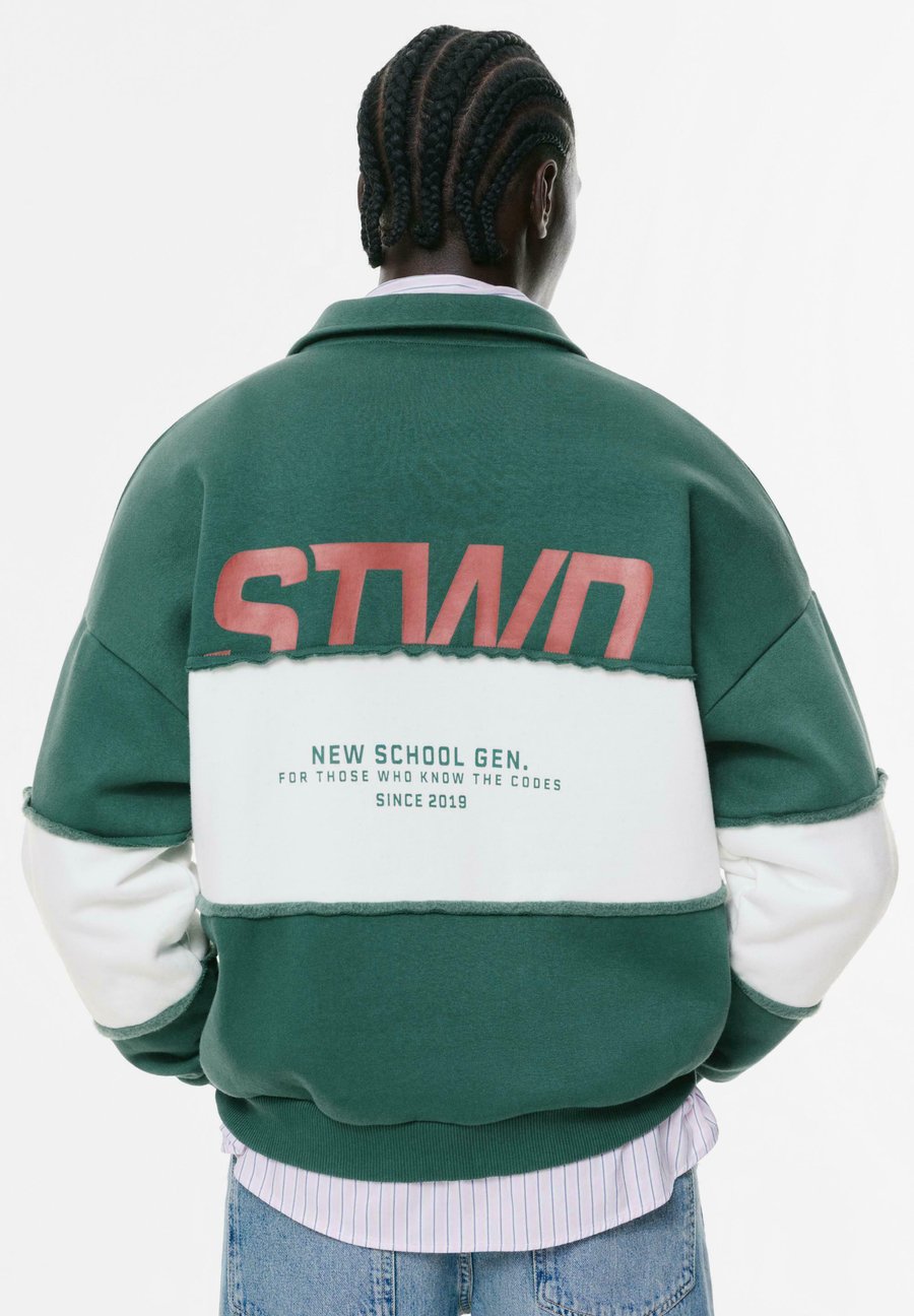 Топ PULL&BEAR Long sleeved top, Dark Green
Топ PULL&BEAR Long sleeved top, Dark Green