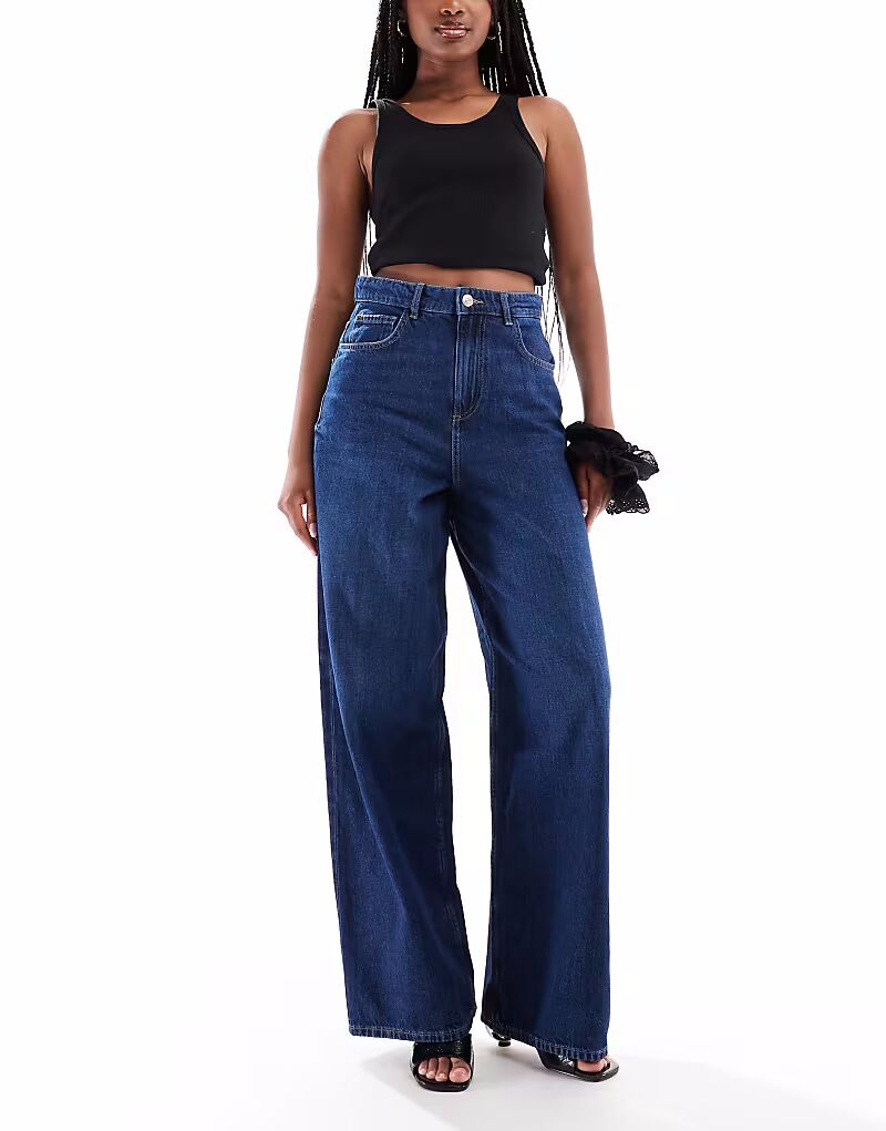 Мешковатые джинсы ONLY Paulina с высокой талией из темно-синего денима
Мешковатые джинсы ONLY Paulina с высокой талией из темно-синего денима