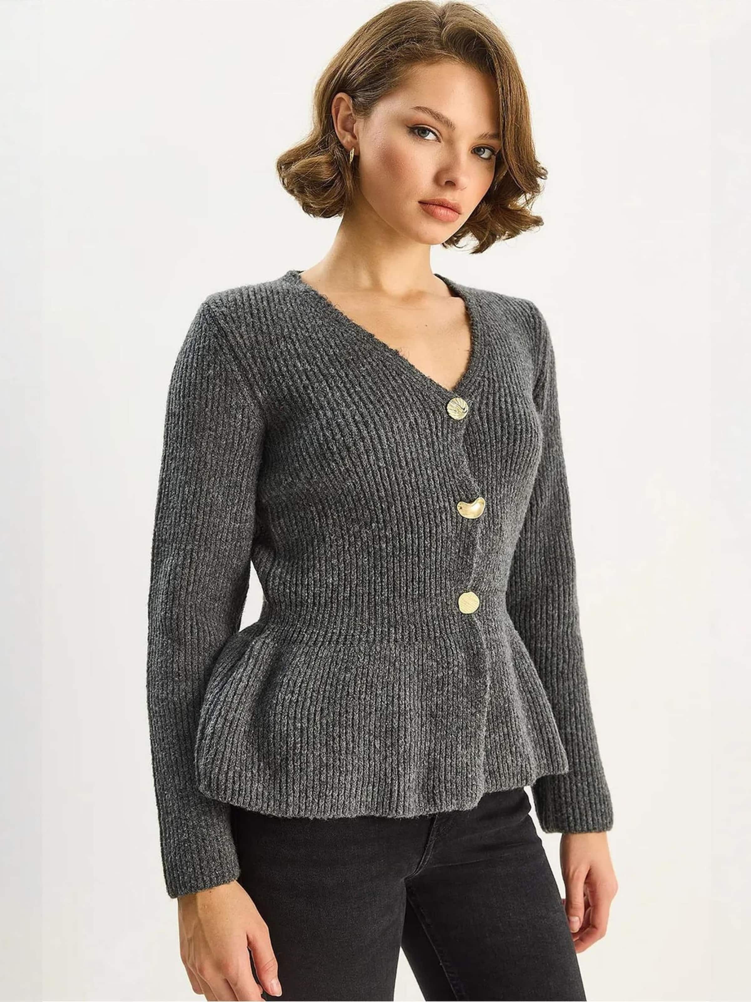 Bianco Lucci Кардиган из трикотажа в цвете антрацит
Bianco Lucci Кардиган из трикотажа в цвете антрацит