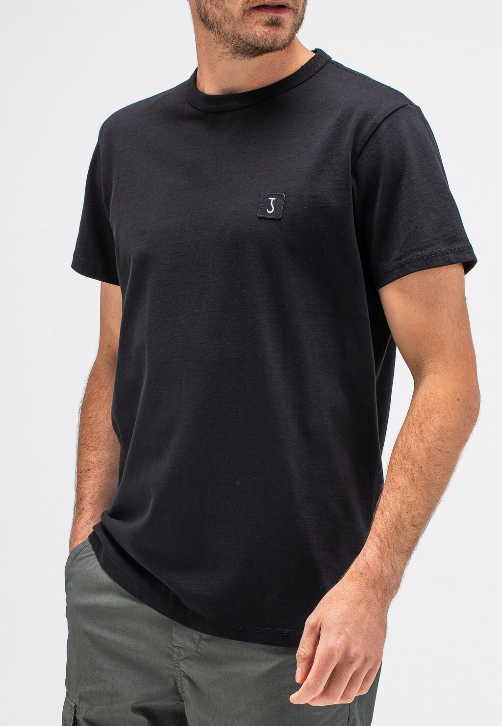 Базовая футболка ARMY Butcher of Blue, черный
Базовая футболка ARMY Butcher of Blue, черный