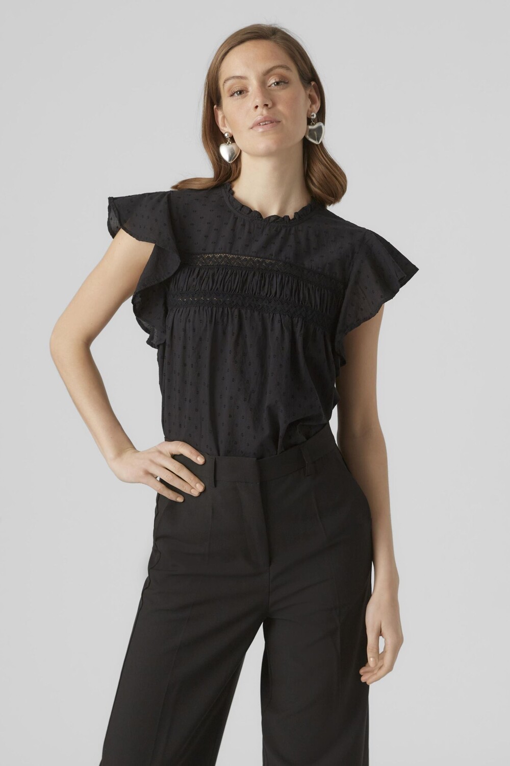 Блузка с короткими рукавами с кружевом и точечной текстурой Vero Moda, черный
Блузка с короткими рукавами с кружевом и точечной текстурой Vero Moda, черный