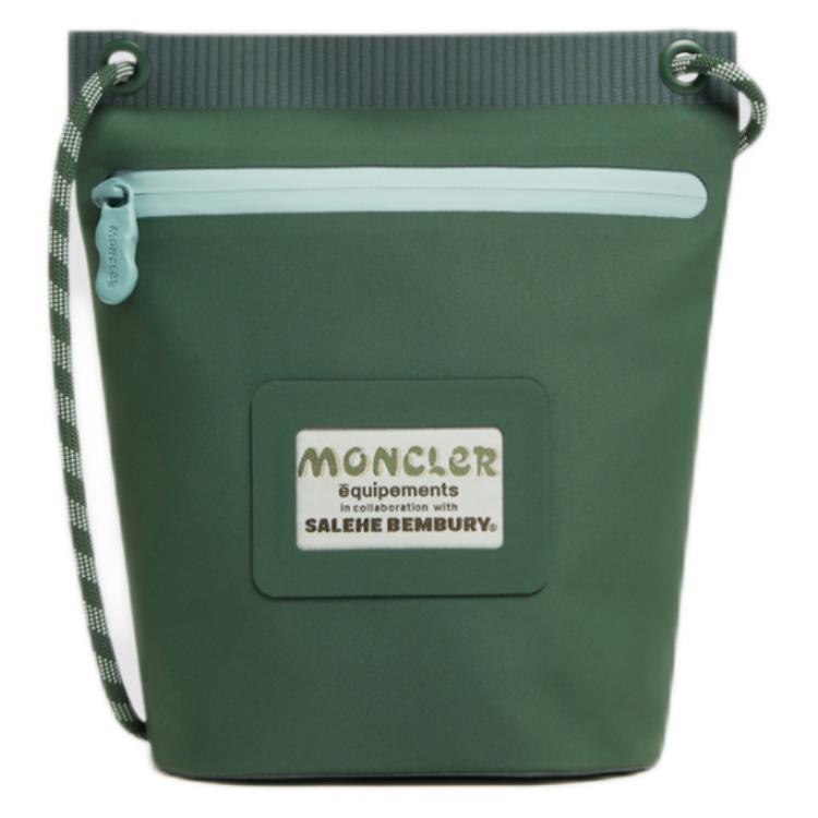 Moncler Сумка через плечо Salehe Bembury Collaboration Fabric малого размера унисекс Green
Moncler Сумка через плечо Salehe Bembury Collaboration Fabric малого размера унисекс Green