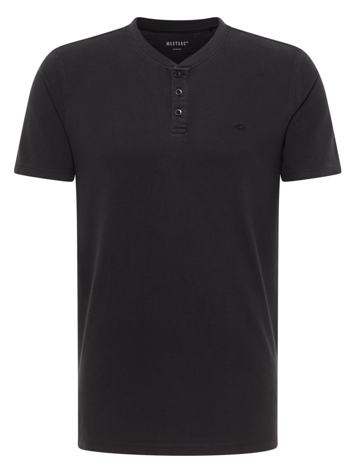 Футболка черного цвета Mustang
Футболка черного цвета Mustang