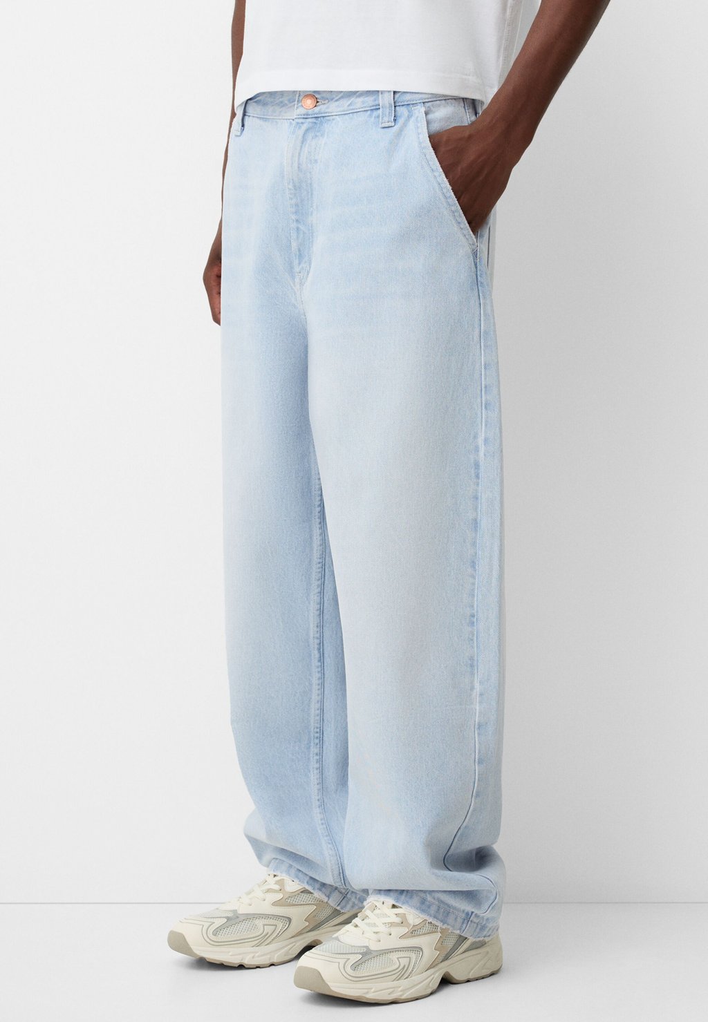 Мешковатые джинсы Bershka, светло-голубой
Мешковатые джинсы Bershka, светло-голубой