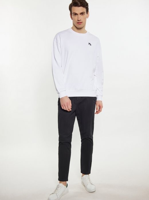 Фуфайка Mo, белый
Фуфайка Mo, белый