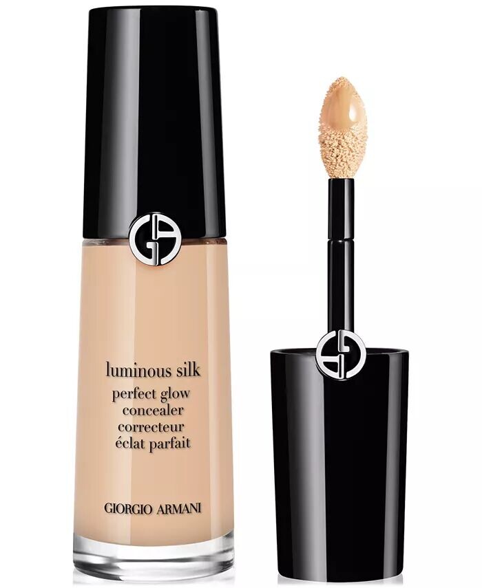 Увлажняющий и осветляющий консилер Luminous Silk Giorgio Armani, цвет 4 (Light with Golden Undertone)
Увлажняющий и осветляющий консилер Luminous Silk Giorgio Armani, цвет 4 (Light with Golden Undertone)
