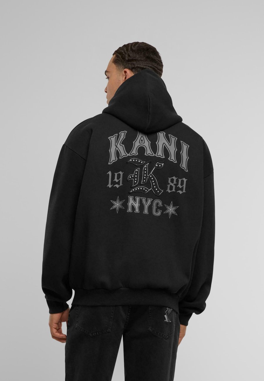 Толстовка Karl Kani WESTERN , Black, Черный, Толстовка Karl Kani WESTERN , Black
Толстовка Karl Kani WESTERN , Black, Черный, Толстовка Karl Kani WESTERN , Black