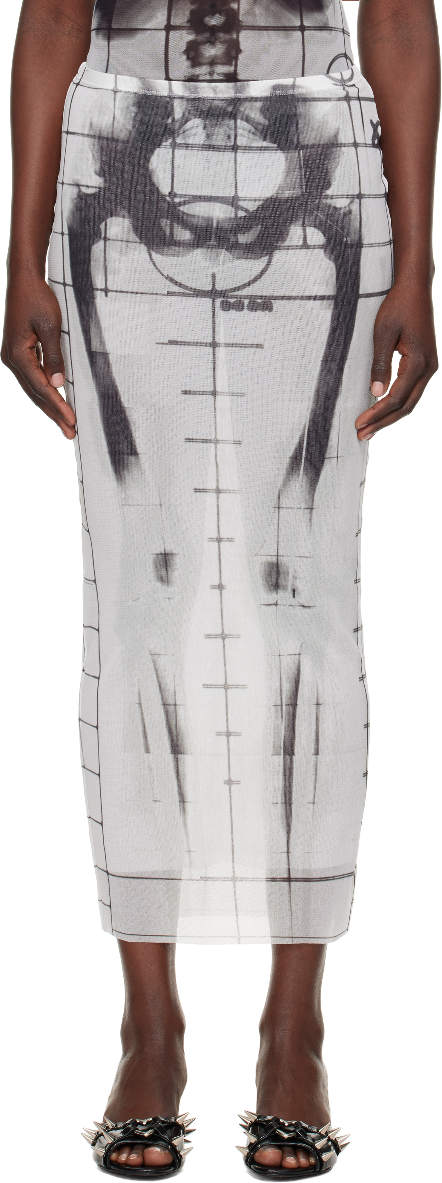 Бело-черная макси-юбка «The Squeletor» Jean Paul Gaultier
Бело-черная макси-юбка «The Squeletor» Jean Paul Gaultier