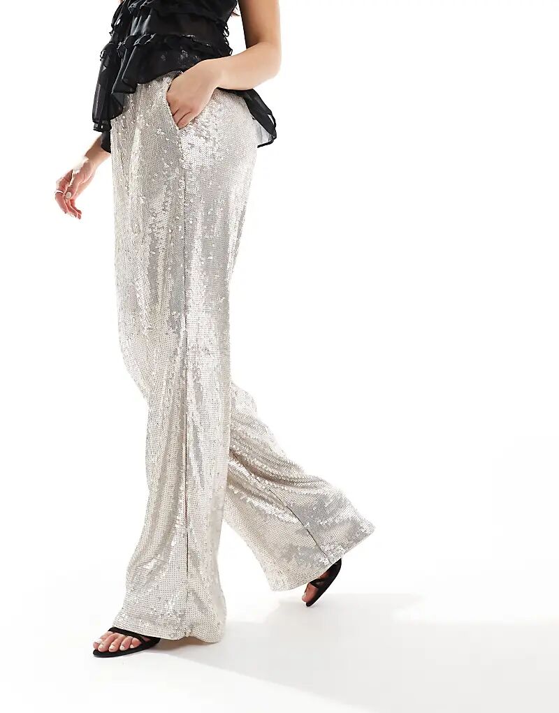 Брюки свободного покроя с пайетками кремового цвета ASOS DESIGN
Брюки свободного покроя с пайетками кремового цвета ASOS DESIGN