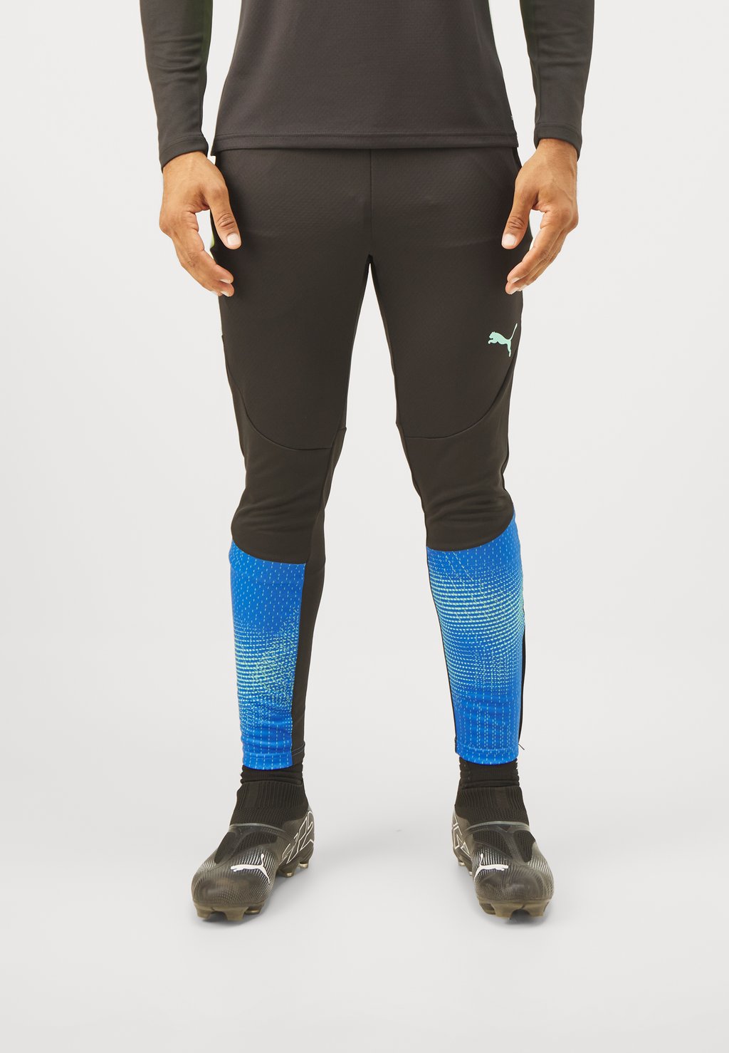 Спортивные брюки INDIVIDUALFINAL TRAINING PANTS Puma, черный
Спортивные брюки INDIVIDUALFINAL TRAINING PANTS Puma, черный