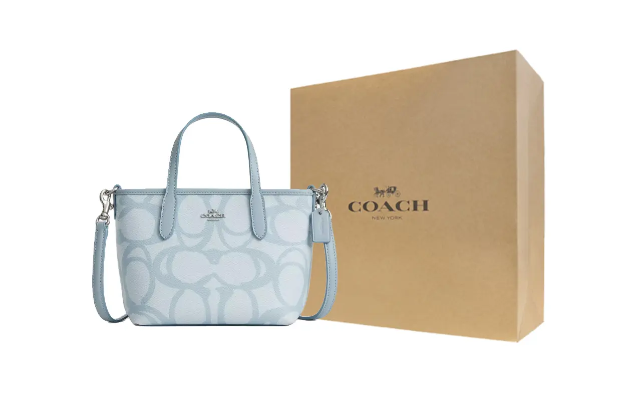 COACH Городская сумка из прорезиненного хлопка
COACH Городская сумка из прорезиненного хлопка