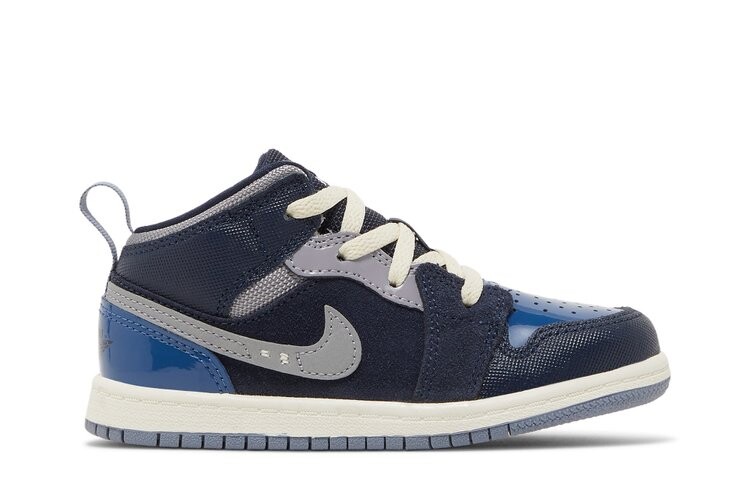 Кроссовки Air Jordan 1 Mid SE Craft TD, синий
Кроссовки Air Jordan 1 Mid SE Craft TD, синий