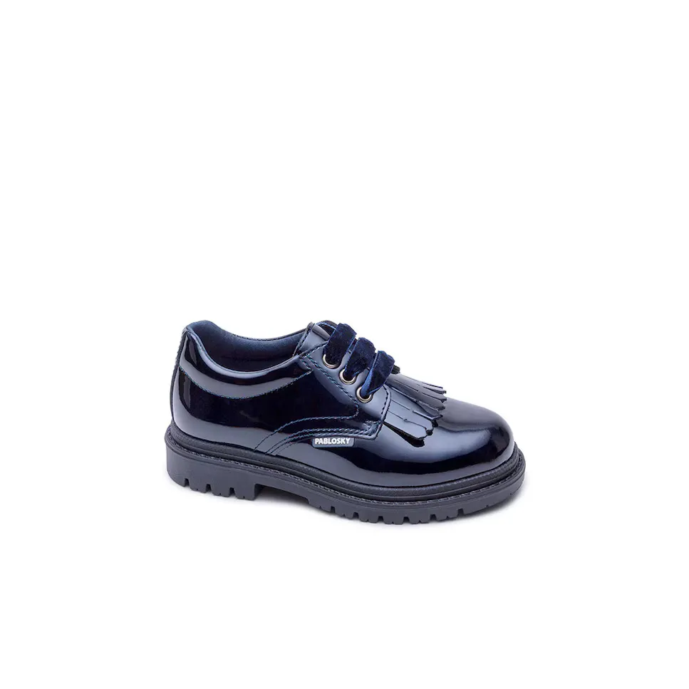 Темно-синие кожаные туфли на шнуровке для девочки Pablosky
Темно-синие кожаные туфли на шнуровке для девочки Pablosky