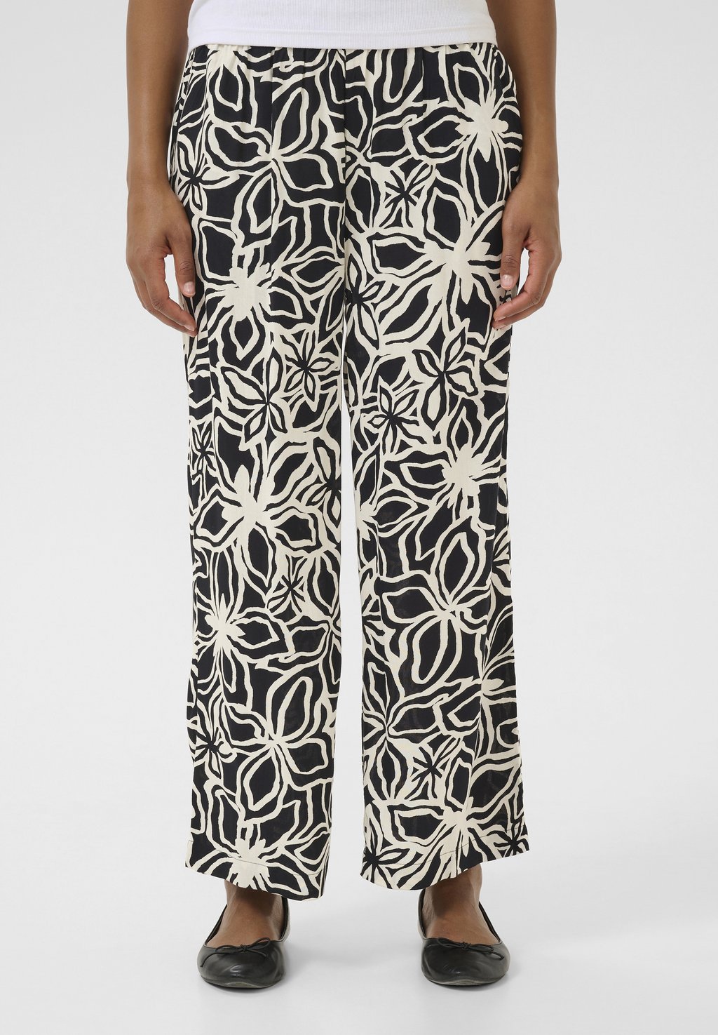 Брюки KASANNE Kaffe, черный 
Брюки KASANNE Kaffe, черный