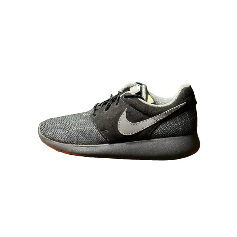 Кроссовки для бега Roshe One Kids для начальной школы Nike, черный
Кроссовки для бега Roshe One Kids для начальной школы Nike, черный