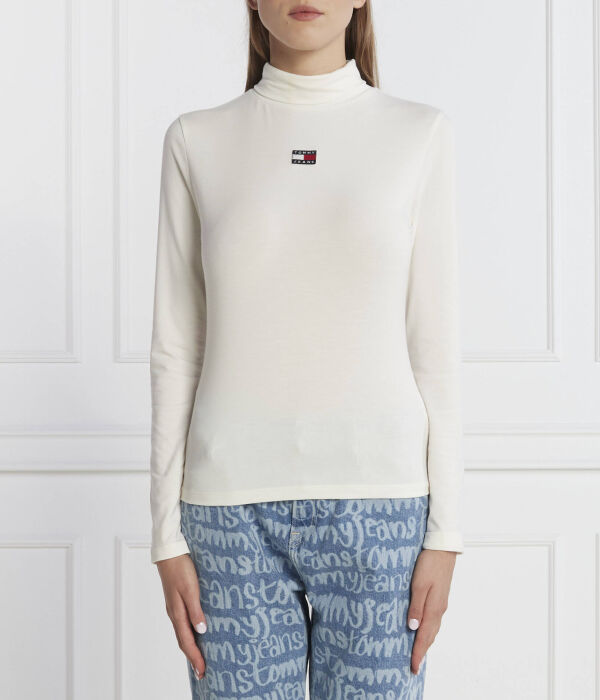 Водолазка Tommy Jeans Slim Fit, белый 
Водолазка Tommy Jeans Slim Fit, белый