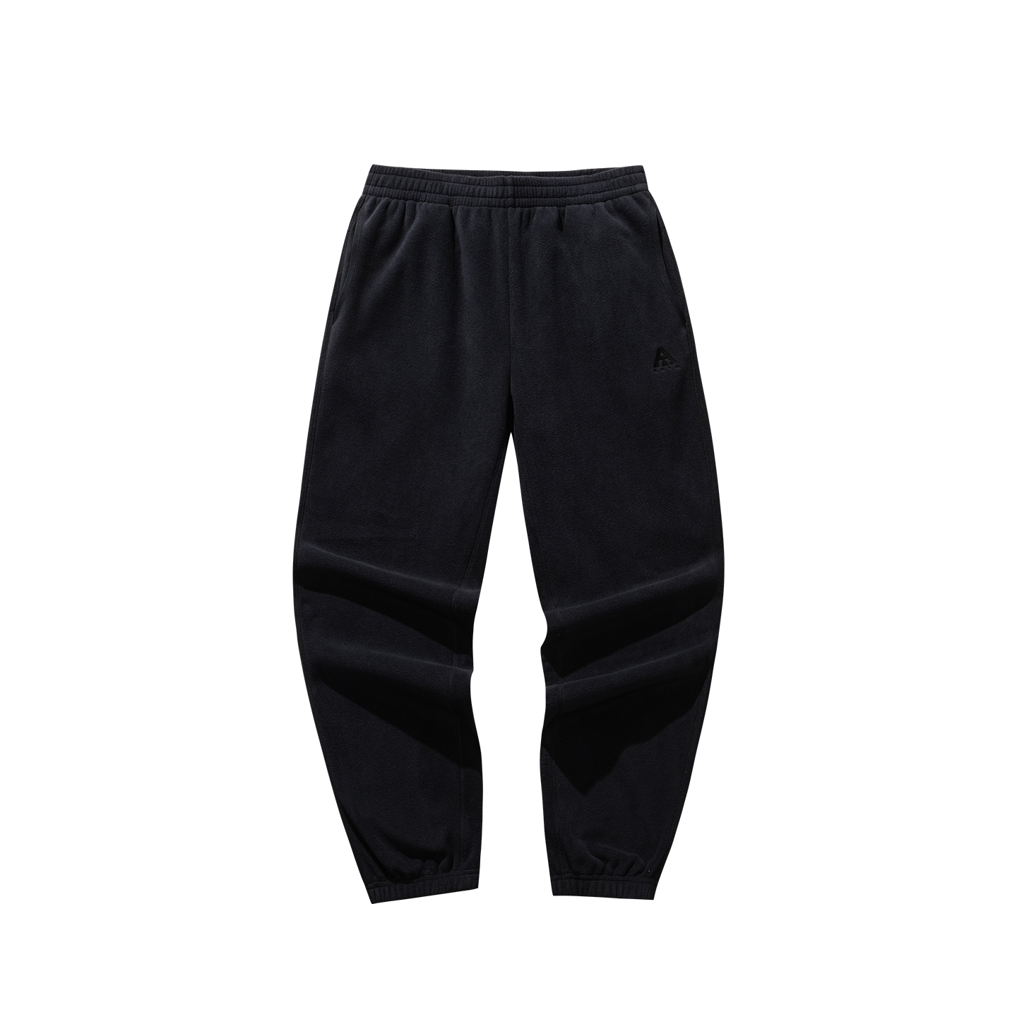 ANTA Трикотажные спортивные штаны мужские базовые черные
ANTA Трикотажные спортивные штаны мужские базовые черные