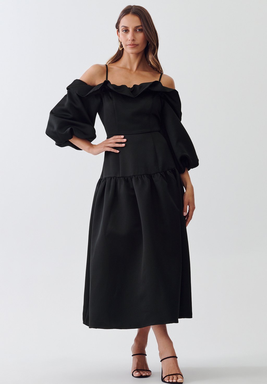 Повседневное платье WILLA, черный
Повседневное платье WILLA, черный