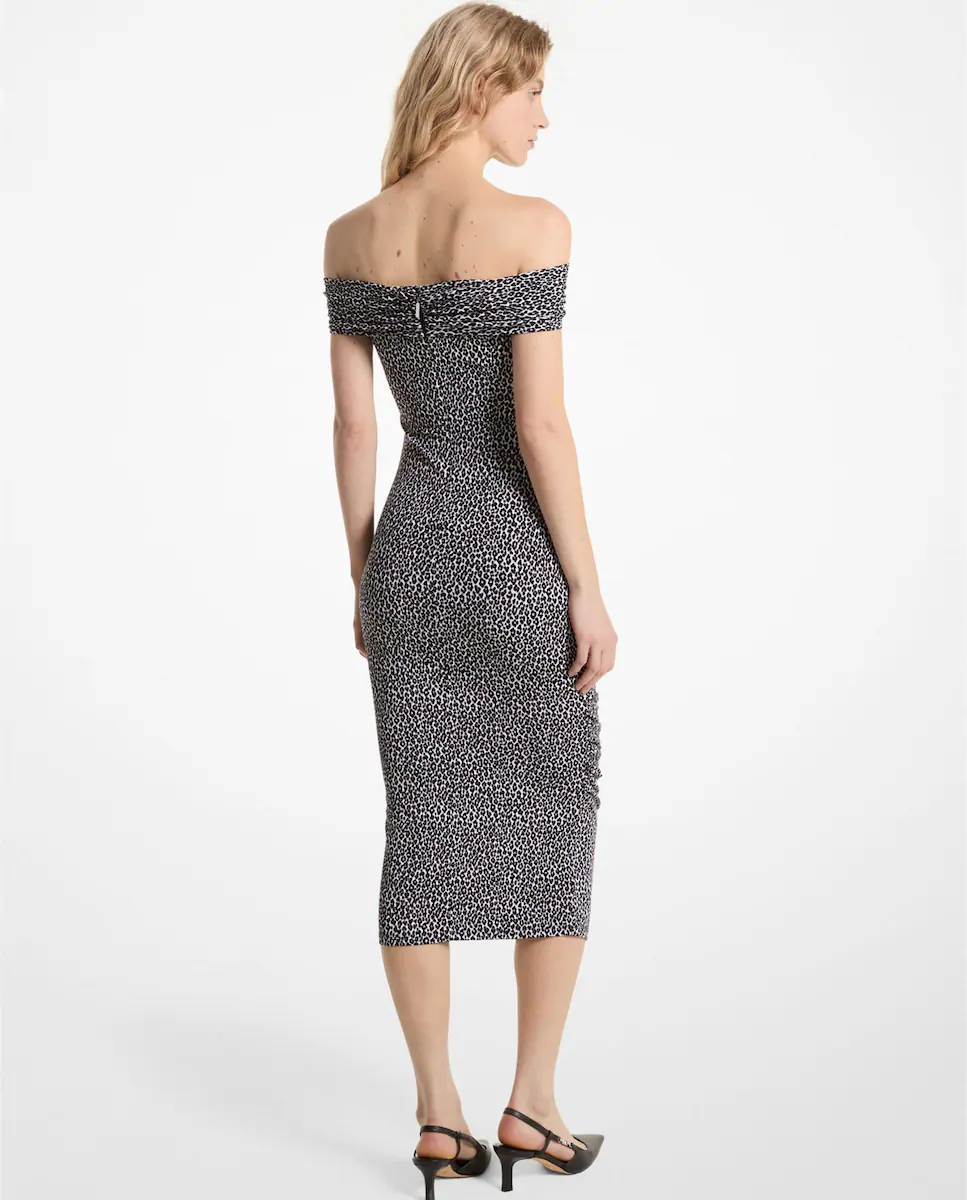 Короткое платье с леопардовым принтом Michael Michael Kors, серый
Короткое платье с леопардовым принтом Michael Michael Kors, серый