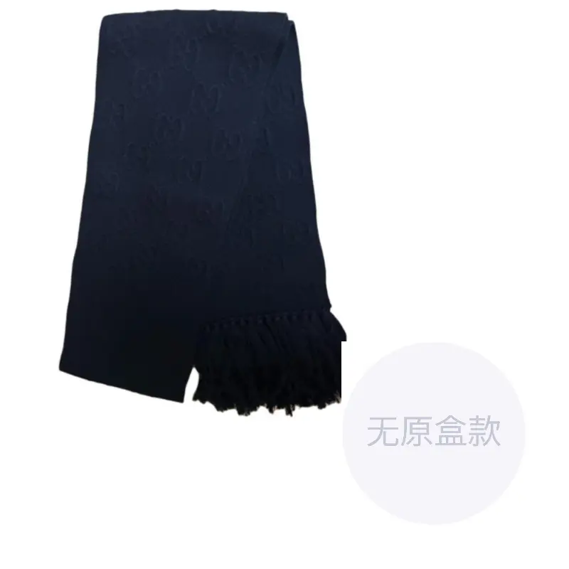 GUCCI Шерстяной вязаный шарф Unisex Blue
GUCCI Шерстяной вязаный шарф Unisex Blue