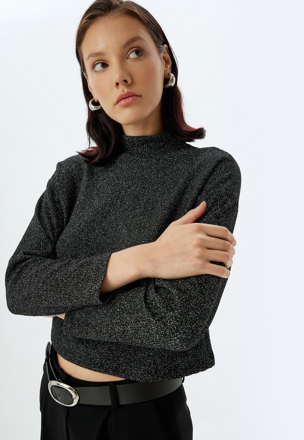 Джемпер HIGH NECK Koton, черный
Джемпер HIGH NECK Koton, черный