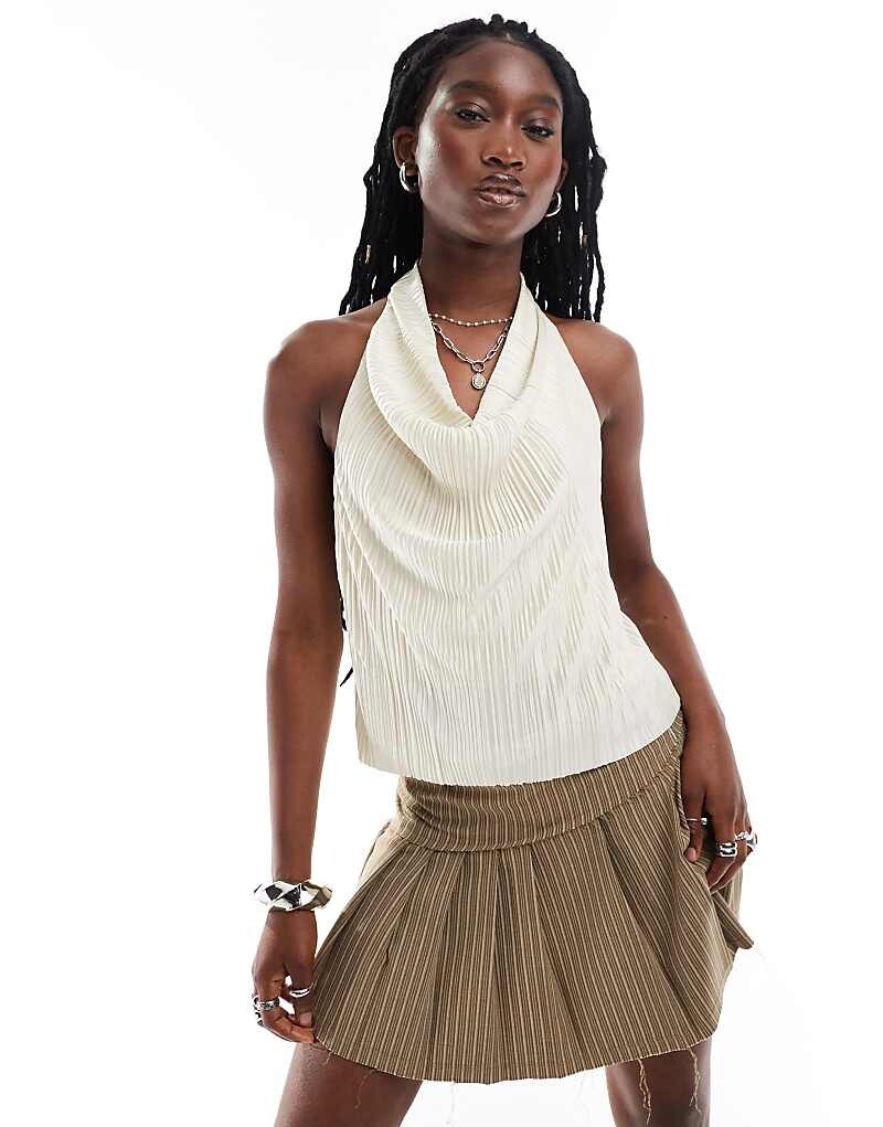 COLLUSION – Кремовый топ со складками и открытой спиной
COLLUSION – Кремовый топ со складками и открытой спиной
