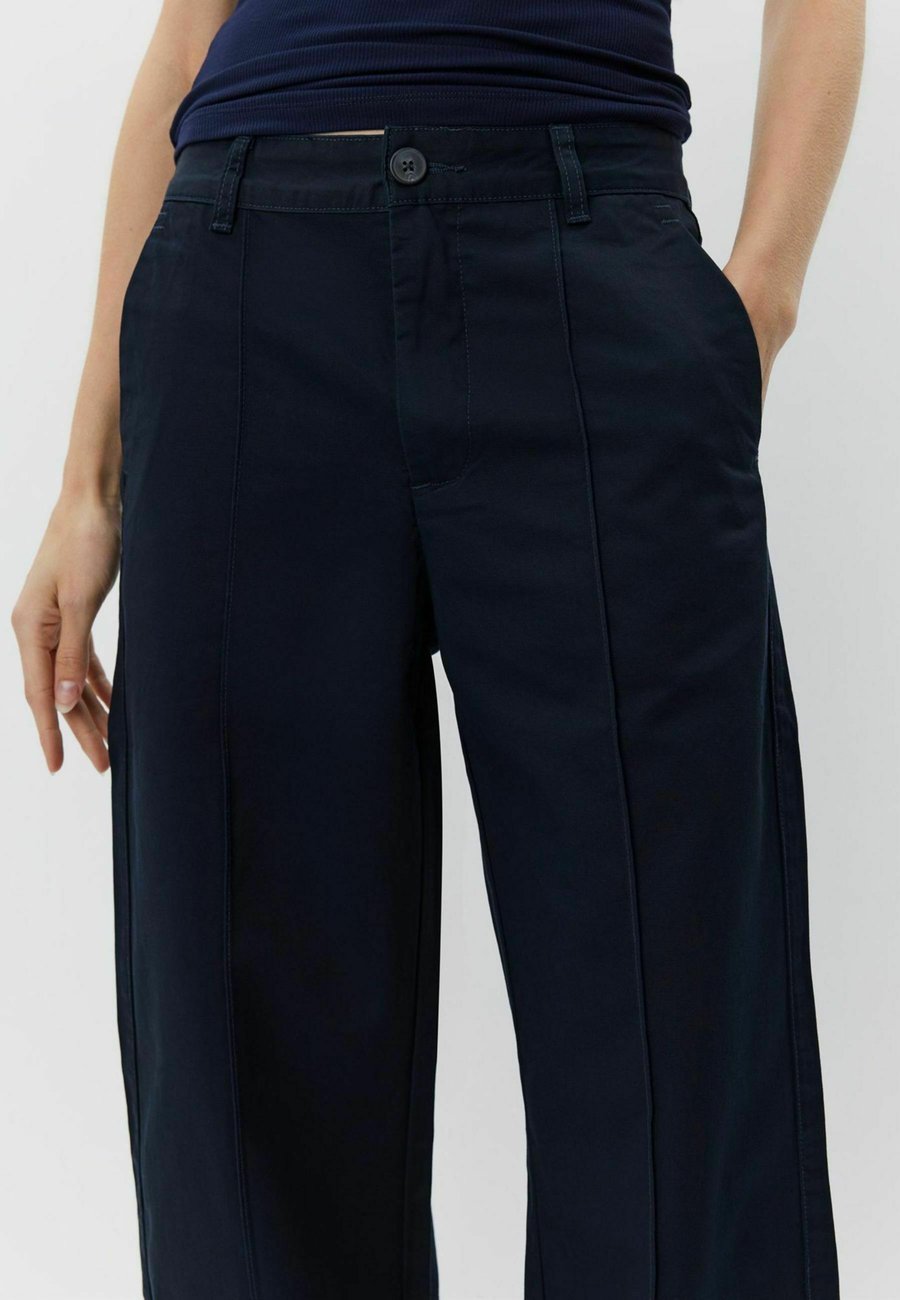 Брюки Sofie Schnoor Trousers, Navy Blue/Dark Blue
Брюки Sofie Schnoor Trousers, Navy Blue/Dark Blue