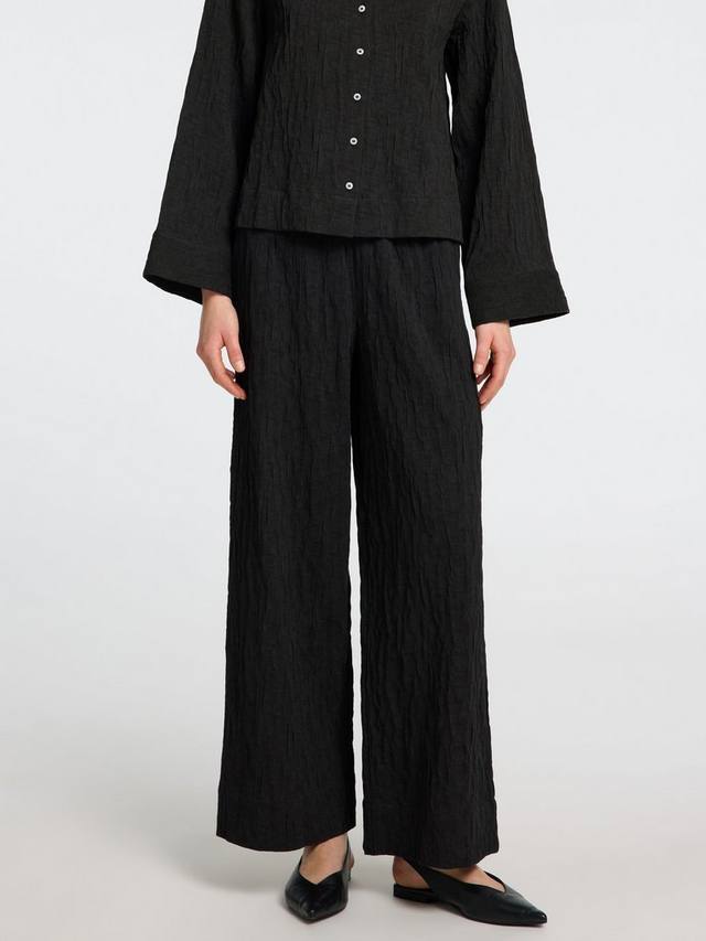 Широкие брюки с завышенной талией и складками от coria SELECTED FEMME, черный
Широкие брюки с завышенной талией и складками от coria SELECTED FEMME, черный