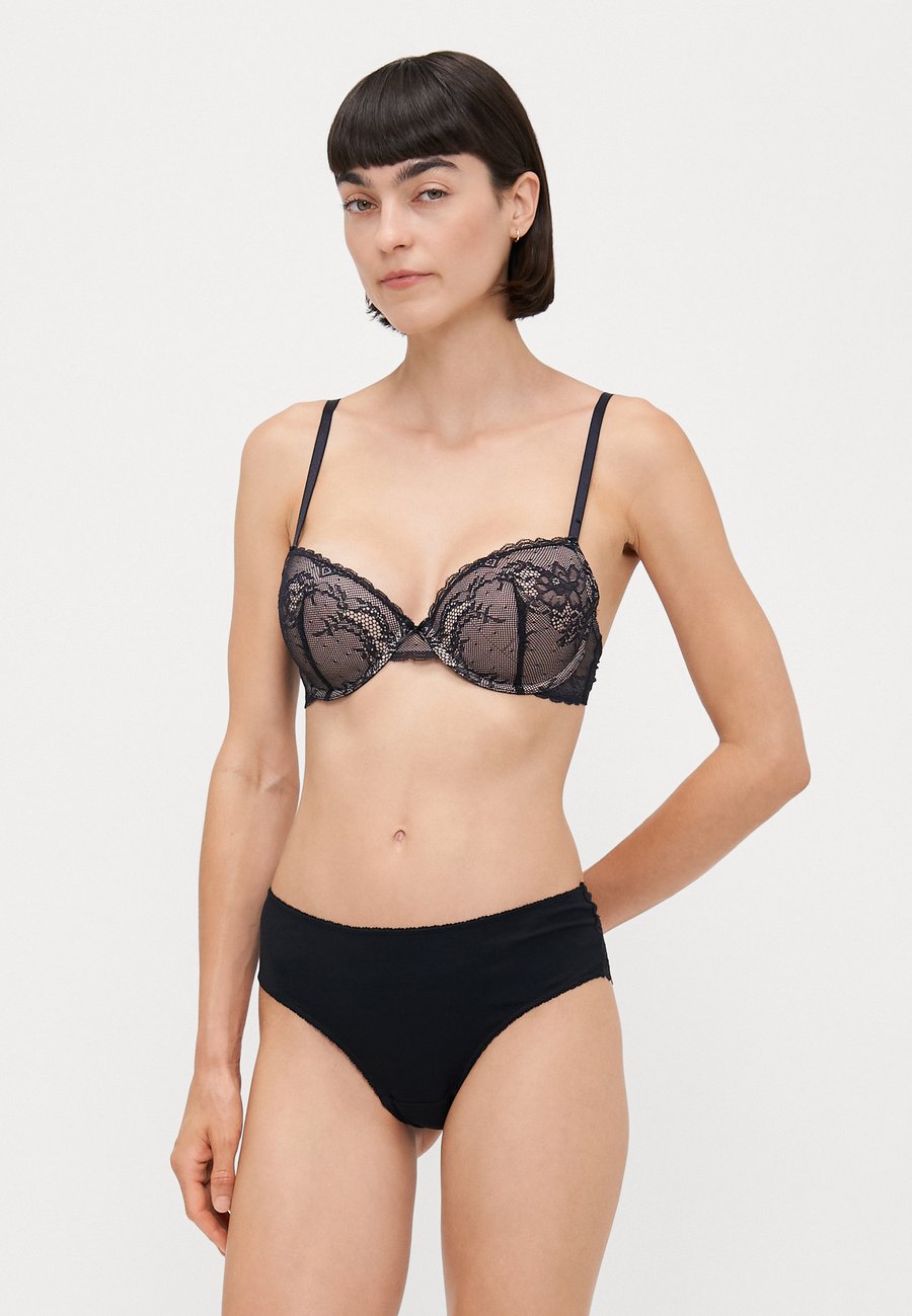 Трусы Schiesser BRAZILIAN 3 PACK, Dark Green/Blue/Black/Blue
Трусы Schiesser BRAZILIAN 3 PACK, Dark Green/Blue/Black/Blue