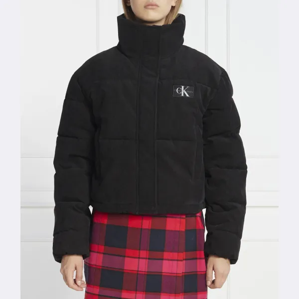 Укороченная куртка Calvin Klein, черный 
Укороченная куртка Calvin Klein, черный