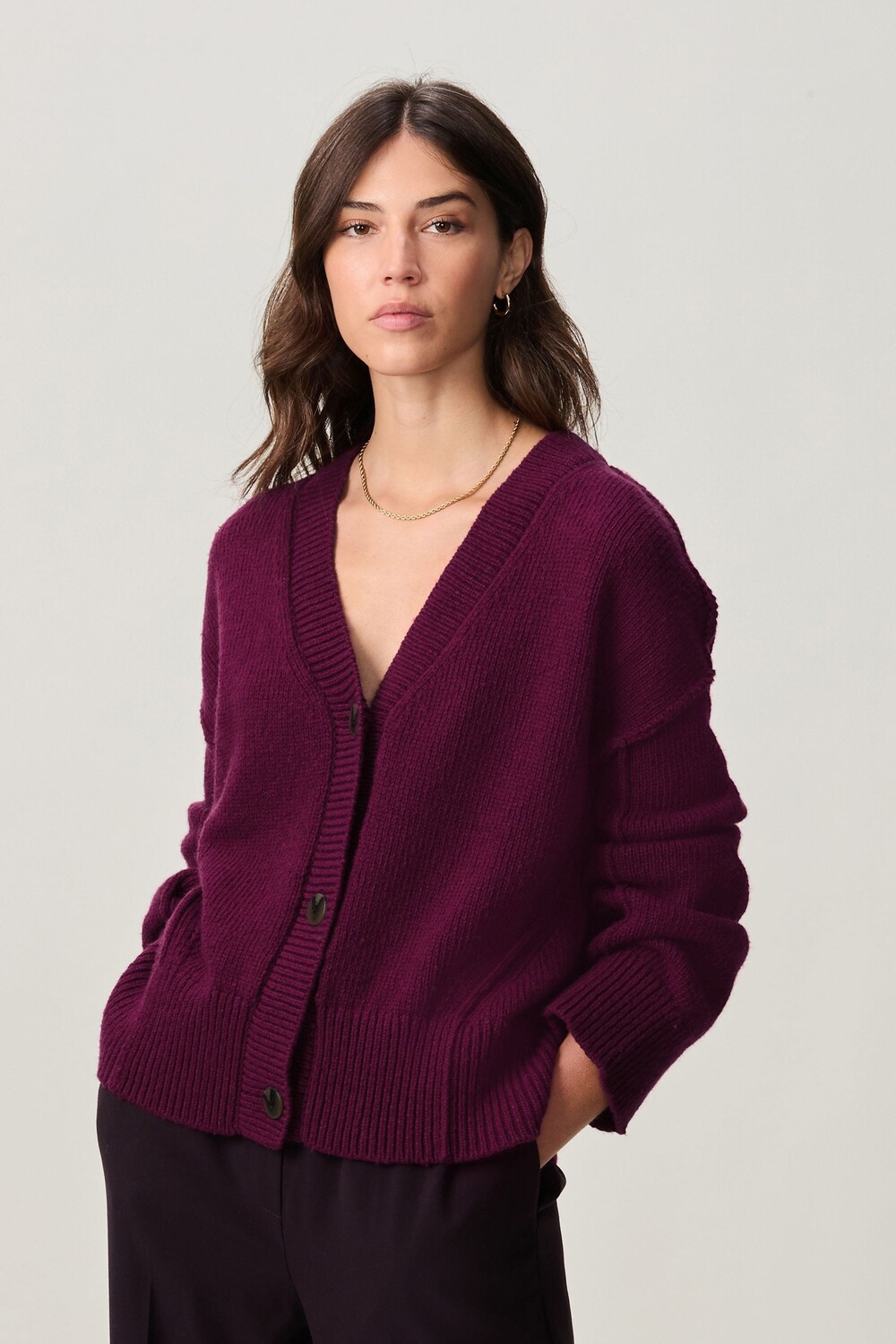 Мягкий шов, декорированный пуговицей через вязаный кардиган Next, красный
Мягкий шов, декорированный пуговицей через вязаный кардиган Next, красный